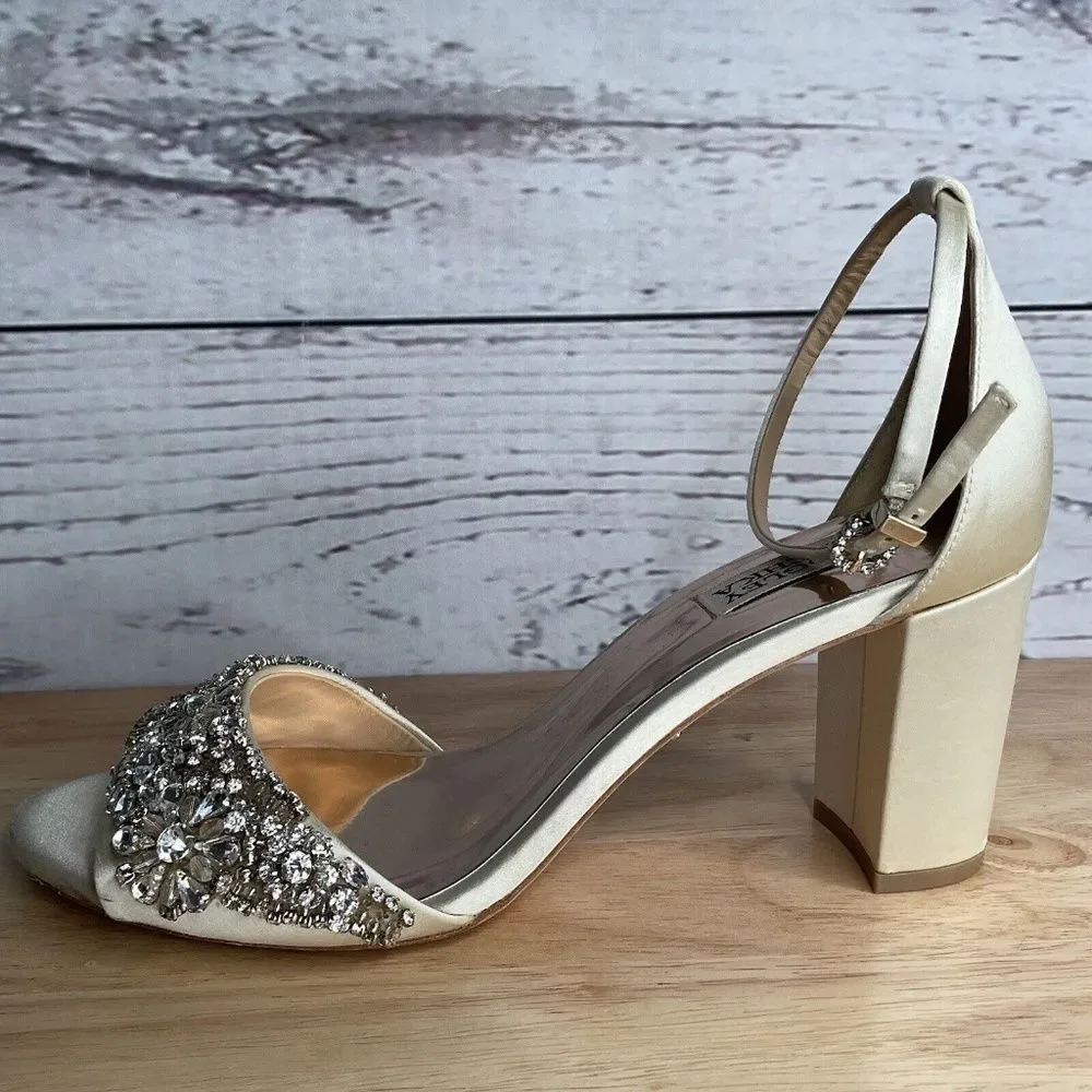 Badgley Mischka VEGA II Wedding Prom Dress Sandals Women Size 9.5‎ Satin Cream